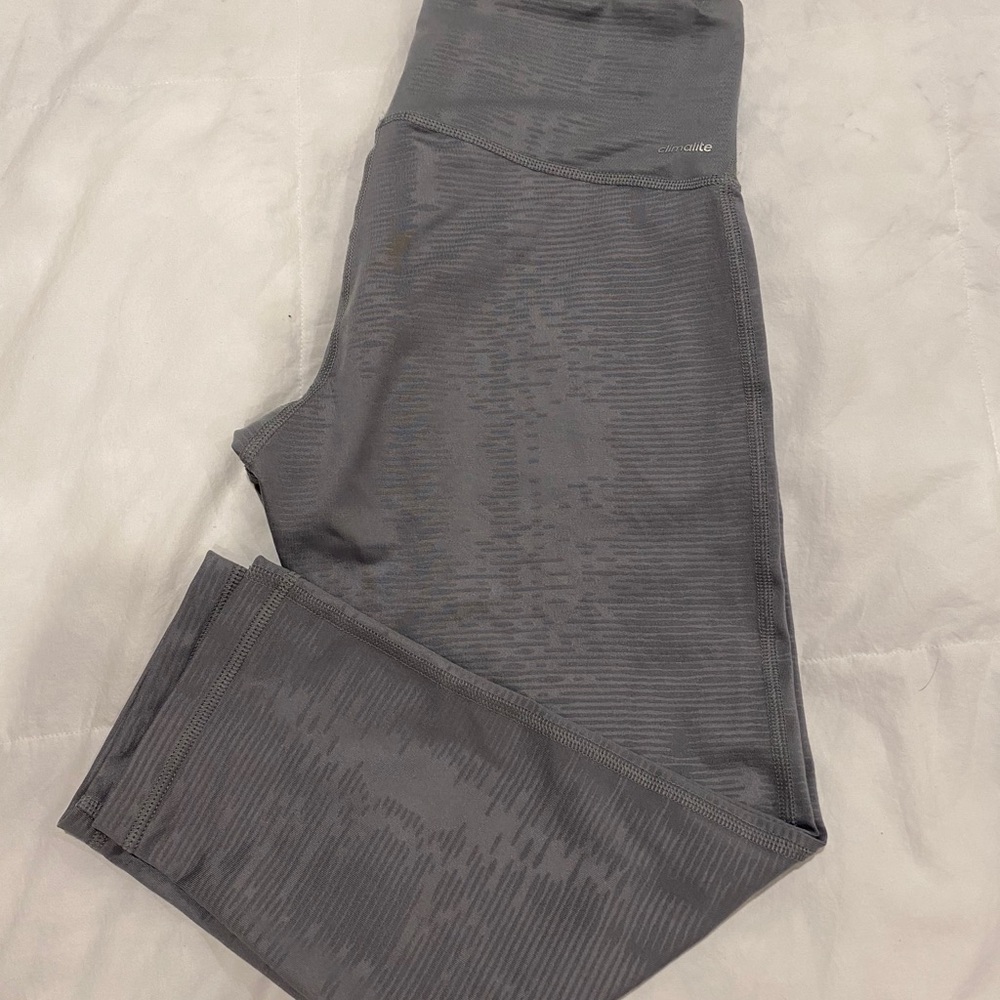 ADIDAS | Ultimate Mid-Rise 3/4 Capri Legging